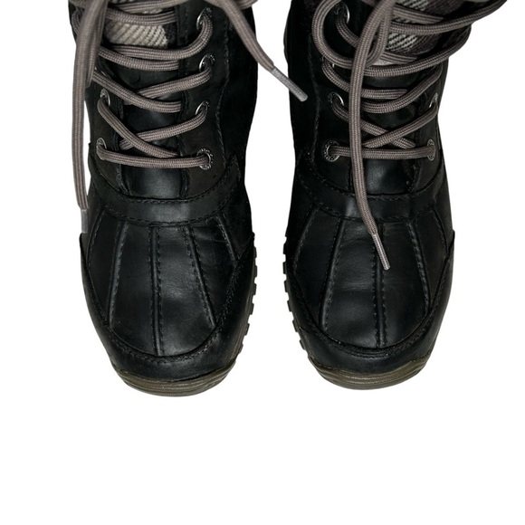 UGG Black Leather & Plaid Adirondack II Vibrum Waterproof Winter Boots Sz 8.5 - Picture 3 of 14